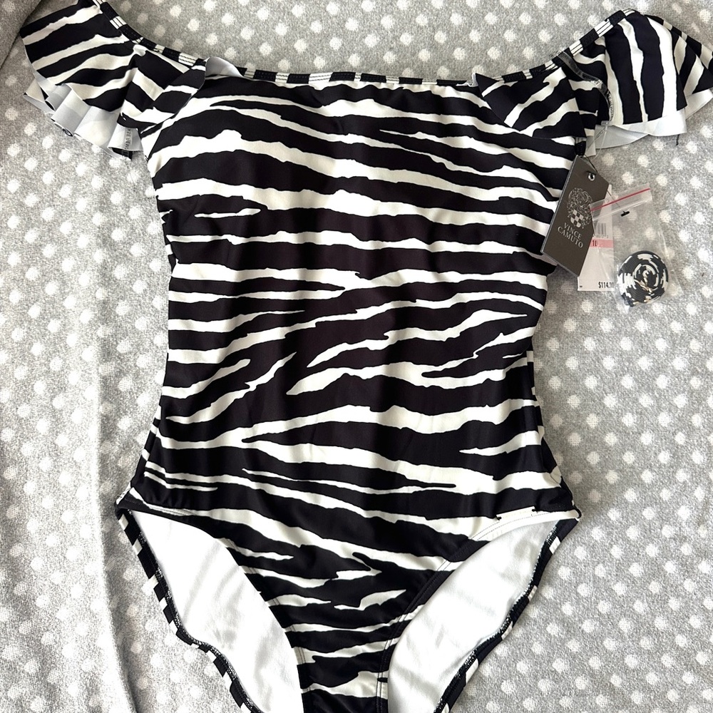 NWT Vince Camuto Swim Ruffle 1 Piece Swimsuit Detachable Strap Zebra Striped 10